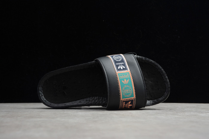 ADILETTE BOOST SLIPPER FX7478