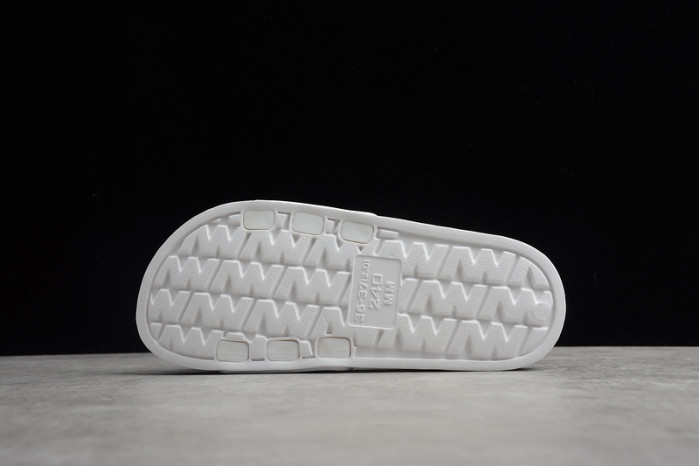 ADILETTE PRIDE SLIPPER H903P178