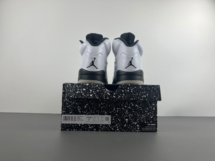 AIR JORDAN 5 RETRO